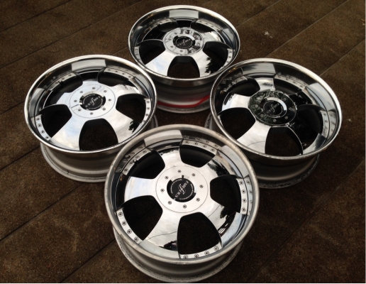 ล้อแท้ FABULOUS ขอบ18 4-5รู114 หน้า 7.5 นิ้ว +42 หลัง 8นิ้ว +36สภาพสวย ไม่มีซ่อม ล้อแท้ FABULOUS ขอบ18 4-5รู114 หน้า 7.5 นิ้ว +42 หลัง 8นิ้ว +36สภาพสวย ไม่มีซ่อม