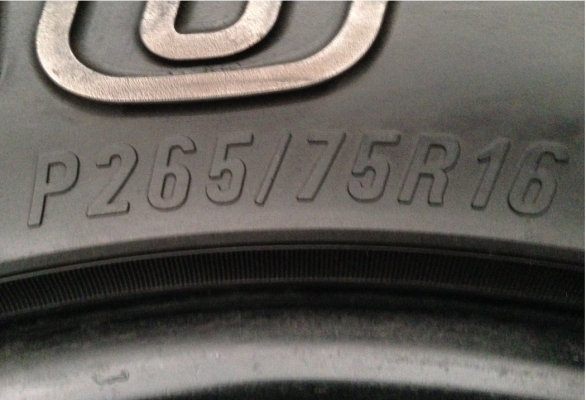 ยาง All Maxxis 265 75 16 ปลายปี11 ดอกเยอะ พร้อมใช้งาน ยาง All Maxxis 265 75 16 ปลายปี11 ดอกเยอะ พร้อมใช้งาน