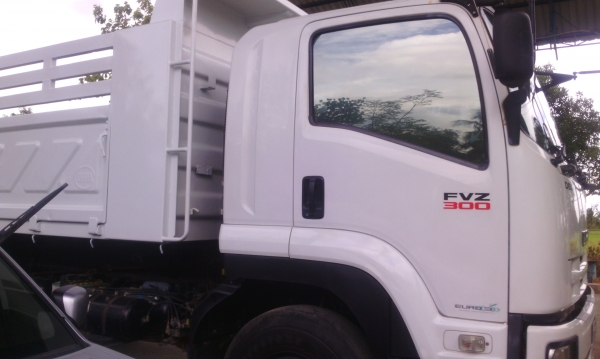 ISUZU FVZ34P 300 10 ล้อ 2 เพลาดัมพ์ กระบะสามมิตร ปี 54