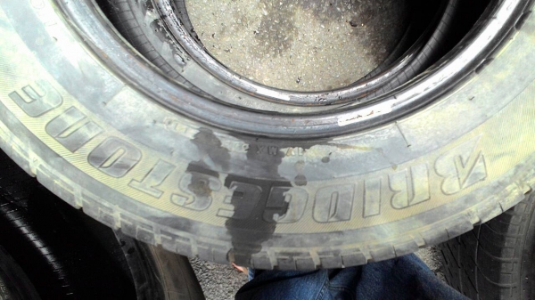 215/65R15 BRIDGESTONE LEO 627 ชุด 4 เส้น tel.081-427-3941