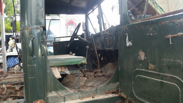 รถทหาร 3 เพลา เครื่อง EH700 ทะเบียน ม.79 เอกสารพร้อมโอน ขายตามสภาพ รถทหาร 3 เพลา เครื่อง EH700 ทะเบียน ม.79 เอกสารพร้อมโอน ขายตามสภาพ