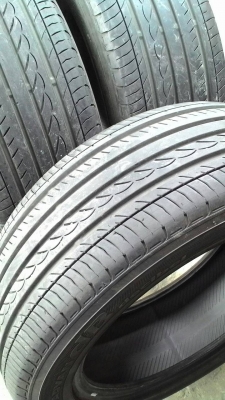 215/55R17 YOKOHAMA ADVAN dB decibel ปี2013 มี 3 เส้น tel.081-427-3941