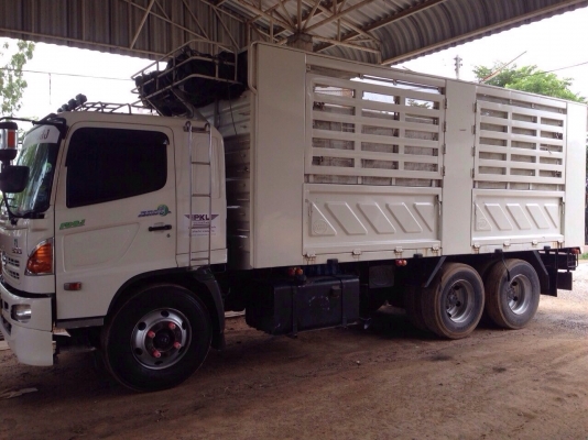 ขาย รถสิบล้อเพลาเดียว.  Hino. 212. ปี 52 .ใช้งานแค่ 80000 กว่ากิโล