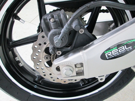 ขาย Versys 650 ปี 2012 รถมือเดียว สภาพสวย แถมท่อแต่ง Yoshimura รถเช็คศูนย์ตลอด สีเหลือง ราคา 199000 บาท