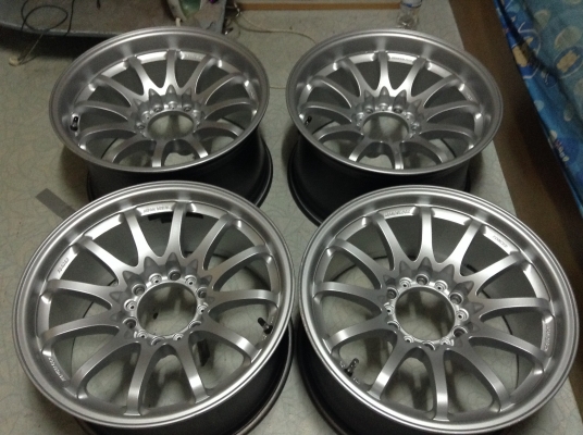 CE28 ขอบ 17 นิ้วหน้า 8.5 หลัง 9.5 รถกะบะ 6 รู