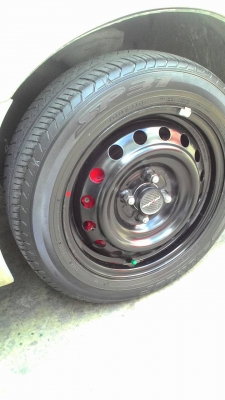 ขอบ 15  ขนาด 4 รู100 กะทะล้อพร้อมยาง 175/60R15 ชุด 4 ล้อ tel.081-427-3941