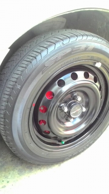 ขอบ 15  ขนาด 4 รู100 กะทะล้อพร้อมยาง 175/60R15 ชุด 4 ล้อ tel.081-427-3941