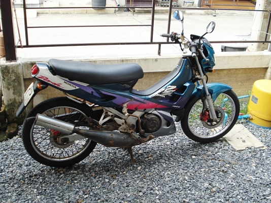 ขาย NOVA DASH 125 ปี 40 มือเดียวตั้งแต่ป้ายแดงเดิมๆ ขาย NOVA DASH 125 ปี 40 มือเดียวตั้งแต่ป้ายแดงเดิมๆ