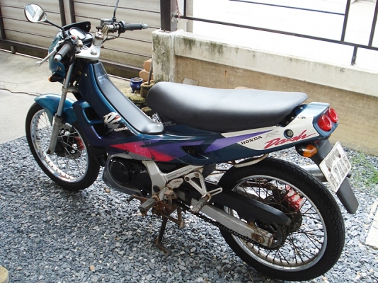 ขาย NOVA DASH 125 ปี 40 มือเดียวตั้งแต่ป้ายแดงเดิมๆ ขาย NOVA DASH 125 ปี 40 มือเดียวตั้งแต่ป้ายแดงเดิมๆ