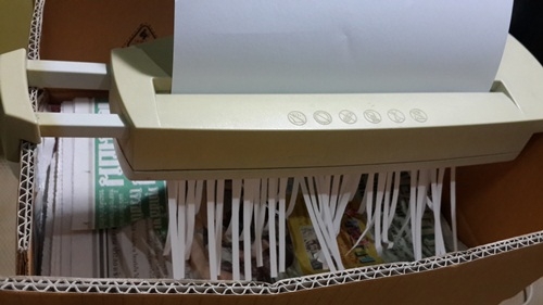 เครื่องย่อยกระดาษ มือถือ......รองไข่