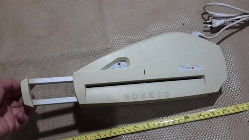 เครื่องย่อยกระดาษ มือถือ......รองไข่