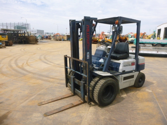 โฟล์คลิฟท์ Komatsu FD20-11 เก่าญี่ปุ่น เครื่องดีเซล ขนาด2ตัน เสาสูง3เมตร