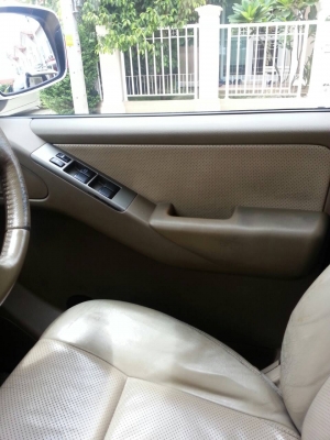 ขาย Navara 4 ประตู LE ปี 2007 แต่งครบ สวยมาก ขาย Navara 4 ประตู LE ปี 2007 แต่งครบ สวยมาก