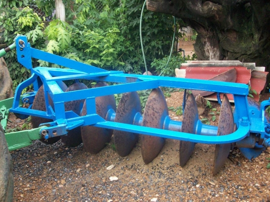 ขายผราน รถไถฟอร์ด พร้อมใช้งานครับ ขายผราน รถไถฟอร์ด พร้อมใช้งานครับ