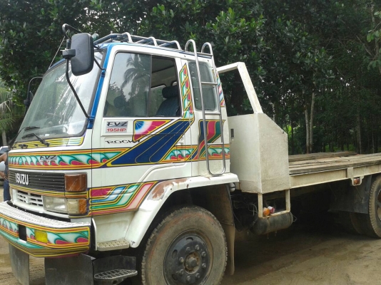 ขายรถบรรทุกรถแบคโฮ ISUZU ROCKY 195 แรงช่วงล่างใหญ่เกียร์อีตั้นทะเบียนเต็ม ขายรถบรรทุกรถแบคโฮ ISUZU ROCKY 195 แรงช่วงล่างใหญ่เกียร์อีตั้นทะเบียนเต็ม