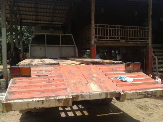 ขายรถบรรทุกรถแบคโฮ ISUZU ROCKY 195 แรงช่วงล่างใหญ่เกียร์อีตั้นทะเบียนเต็ม ขายรถบรรทุกรถแบคโฮ ISUZU ROCKY 195 แรงช่วงล่างใหญ่เกียร์อีตั้นทะเบียนเต็ม