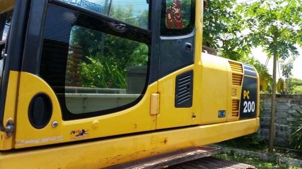 ขายด่วน!! PC200-8 10,000 ชม.สภาพสวยค่ะ