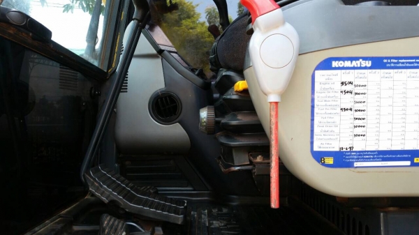 ขายด่วน!! PC200-8 10,000 ชม.สภาพสวยค่ะ