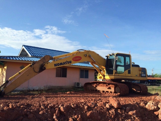 ขายด่วน!! PC200-8 10,000 ชม.สภาพสวยค่ะ