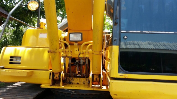 ขายด่วน!! PC200-8 10,000 ชม.สภาพสวยค่ะ