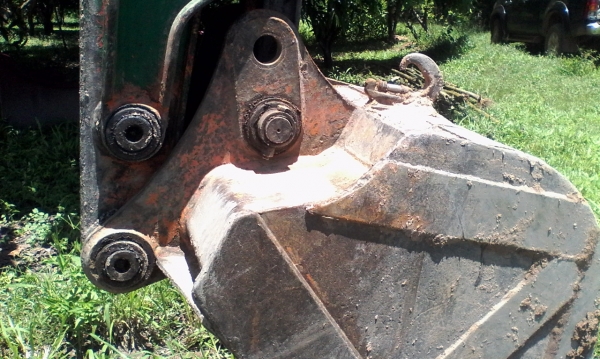 ขาบแบคโฮHITASHI UH 04-2