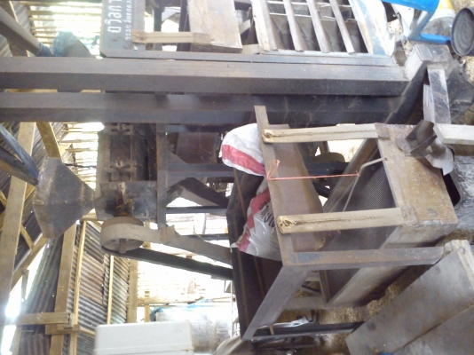 โรงสีข้าว หินขัด 2 หัว ของถวิลการช่าง โรงสีข้าว หินขัด 2 หัว ของถวิลการช่าง