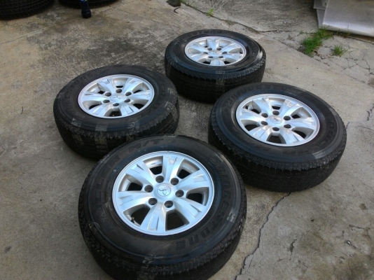 แม็กไททันพร้อมยางเดิมสวยๆ