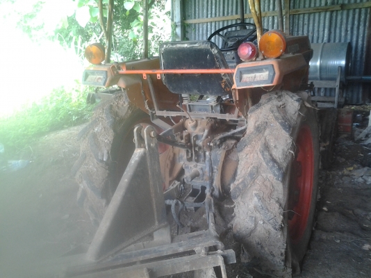 ขายตามสภาพรถไถ26แรงคูโบต้าสภาพสวยมีพาน5มีดันหน้าไม่มีโฟวิน ขายตามสภาพรถไถ26แรงคูโบต้าสภาพสวยมีพาน5มีดันหน้าไม่มีโฟวิน