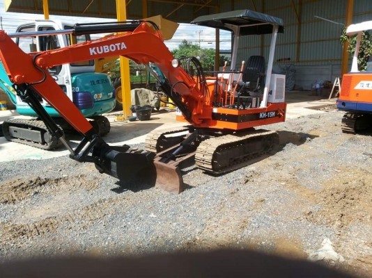 ขายรถขุดKUBOTA   KH15H (เท่ากับPC30 ) รถเก่านอกแท้ มีใบอินวอย ราคา200,000บาท สนใจติดต่อ099-907-9273  กิ๊ฟค่ะ