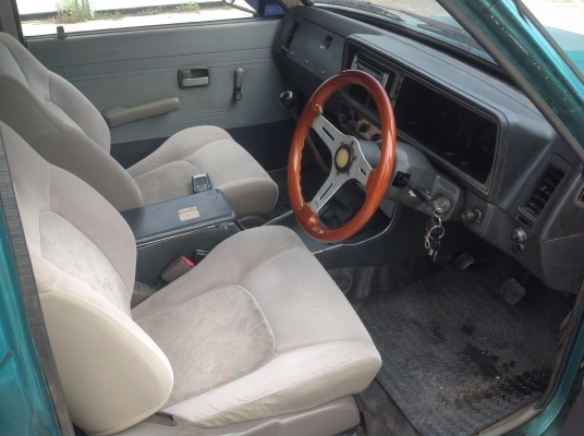 อีซูซุ เคบีแวน เครื่อง 2200 ดีเซล พวงมาลัยเพาเวอร์ อีซูซุ เคบีแวน เครื่อง 2200 ดีเซล พวงมาลัยเพาเวอร์