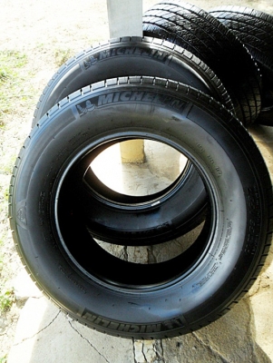 ยางขอบ17กระบะสูง มิชลิน 265-65R17ลงพื้นปี15 (4เส้น7,500บ)ดอกตรึม มาเต็ม อีกชุดครับท่าน ยางขอบ17กระบะสูง มิชลิน 265-65R17ลงพื้นปี15 (4เส้น7,500บ)ดอกตรึม มาเต็ม อีกชุดครับท่าน