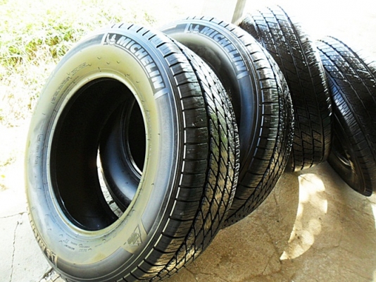 ยางขอบ17กระบะสูง มิชลิน 265-65R17ลงพื้นปี15 (4เส้น7,500บ)ดอกตรึม มาเต็ม อีกชุดครับท่าน