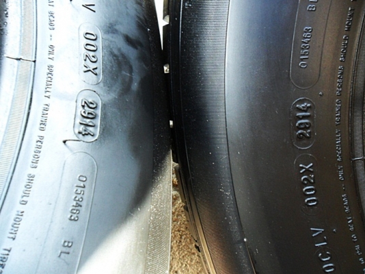 ยางขอบ17กระบะสูง มิชลิน 265-65R17ลงพื้นปี15 (4เส้น7,500บ)ดอกตรึม มาเต็ม อีกชุดครับท่าน ยางขอบ17กระบะสูง มิชลิน 265-65R17ลงพื้นปี15 (4เส้น7,500บ)ดอกตรึม มาเต็ม อีกชุดครับท่าน