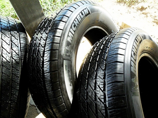 ยางขอบ17กระบะสูง มิชลิน 265-65R17ลงพื้นปี15 (4เส้น7,500บ)ดอกตรึม มาเต็ม อีกชุดครับท่าน ยางขอบ17กระบะสูง มิชลิน 265-65R17ลงพื้นปี15 (4เส้น7,500บ)ดอกตรึม มาเต็ม อีกชุดครับท่าน