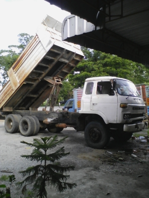 ขายUD CW30M PE6  225 เทอร์โบ ปี33 480000 บาทต่อรองได้