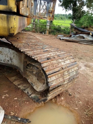 ขายอะใหล่ตัด KOMATSU PC 200 รุ่น 7   บูมอาร์ม เฟรม เครื่อง ตัวเดิน โซ๋ ใบแทรค ทะเบียน และอุปกรณ์อื่นๆ