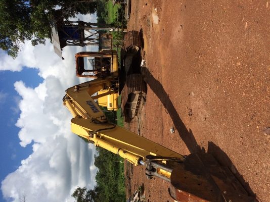 ขายอะใหล่ตัด KOMATSU PC 200 รุ่น 7   บูมอาร์ม เฟรม เครื่อง ตัวเดิน โซ๋ ใบแทรค ทะเบียน และอุปกรณ์อื่นๆ