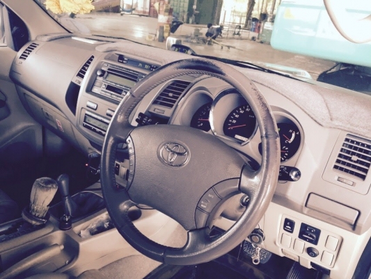 ขายฟอร์จูนเนอร์ 3.0 ขับ4 เกียร์ออโต้ ดีเซล 2006