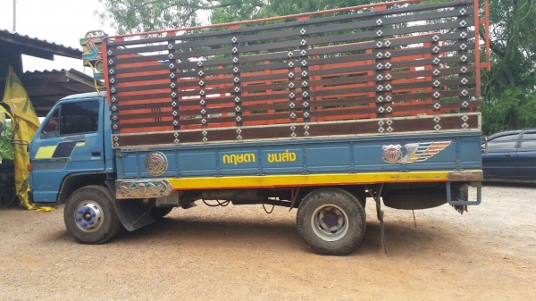 ฝากขาย ราคา 335,000บ หกล้อ อีซูซู NPR115 ช่วงล่างใหญ่ หน้าFหลังF รถสวยจริงๆบางเดิมเจ้าของใช้เองสภาพดีครับ ทะเบียนพร้อมโอน