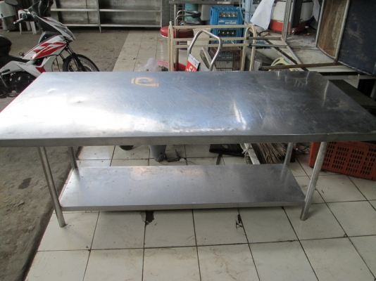 คุณครับเสี่ยเวศ  ตักทูแฮนด์   ของพี่เสือ   โต๊ะเตรียมแสตนเลส  หนา   โรงงาน  สภาพดีมาก  ราคานิดเดียว