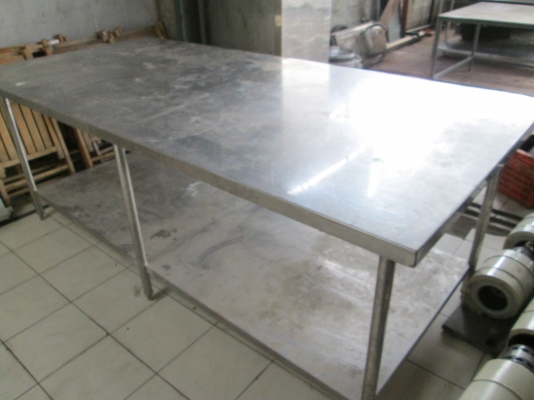 โต๊ะเตรียม 2 ชั้นแสตนเลส  หนาโรงงาน สภาพดีมาก ราคานิดเดียว