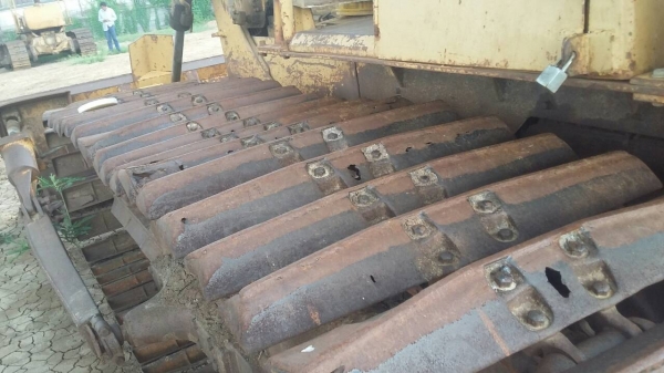 ขายแทรกเตอร์ D5B ตีนเป็ด เครื่อง 44v สภาพสวย ติดต่อได้ที่คุณ อ๊อฟ พิจิตร 086-737-9991 ขายแทรกเตอร์ D5B ตีนเป็ด เครื่อง 44v สภาพสวย ติดต่อได้ที่คุณ อ๊อฟ พิจิตร 086-737-9991