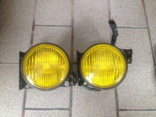 สปรอทไลท์ RAYBRIG เหลืองของเก่าญี่ปุ่นเเท้สภาพสวยคู่ละ