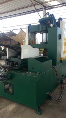 ขายเครื่งฉีดพลาสติกระบบโรตารี่200 ตันไม่มีระบบไฟฟ้า 250,000 บาท