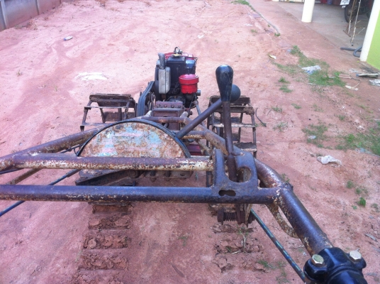 รถไถนาเดินตาม