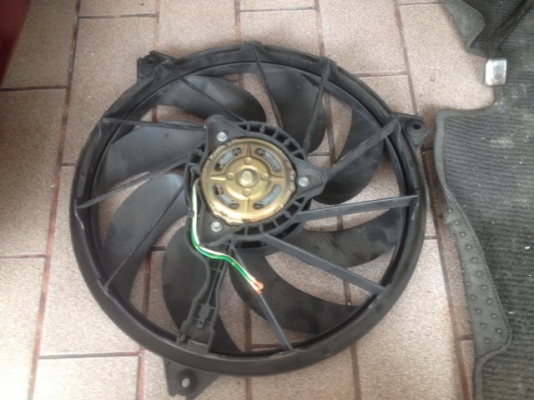 พัดลมเป่ายุโรปของเก่าญี่ปุ่นสภาพสวยใช้งานได้ปกติ