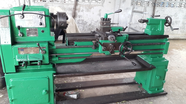 แท่นกลึง ต้าชิง 6 ฟุต 3 เพลา เกียร์บล็อก พร้อมใช้ไฟบ้าน สภาพสวย ๆ 75,000
