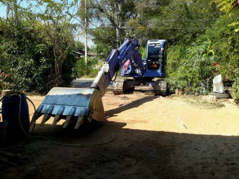 ขาย KOMATSU PC 128US1 สภาพสวยพร้อมใช้ ติดต่อได้ที่คุณ อ๊อฟ พิจิตร 086-737-9991 ขาย KOMATSU PC 128US1 สภาพสวยพร้อมใช้ ติดต่อได้ที่คุณ อ๊อฟ พิจิตร 086-737-9991