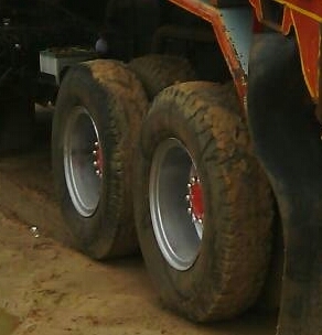 สิบล้อ อีซูซุ 240 นางฟ้าแท้ ดั้มสามมิตร สภาพเยี่ยมคู่เดิมสวยจัดพร้อมใช้งาน ทะเบียนพร้อมโอน ราคาต่อรองหน้างาน สิบล้อ อีซูซุ 240 นางฟ้าแท้ ดั้มสามมิตร สภาพเยี่ยมคู่เดิมสวยจัดพร้อมใช้งาน ทะเบียนพร้อมโอน ราคาต่อรองหน้างาน