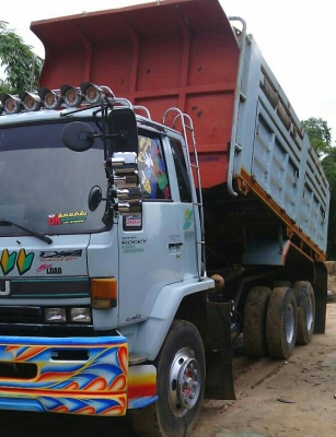 สิบล้อ อีซูซุ 240 นางฟ้าแท้ ดั้มสามมิตร สภาพเยี่ยมคู่เดิมสวยจัดพร้อมใช้งาน ทะเบียนพร้อมโอน ราคาต่อรองหน้างาน สิบล้อ อีซูซุ 240 นางฟ้าแท้ ดั้มสามมิตร สภาพเยี่ยมคู่เดิมสวยจัดพร้อมใช้งาน ทะเบียนพร้อมโอน ราคาต่อรองหน้างาน